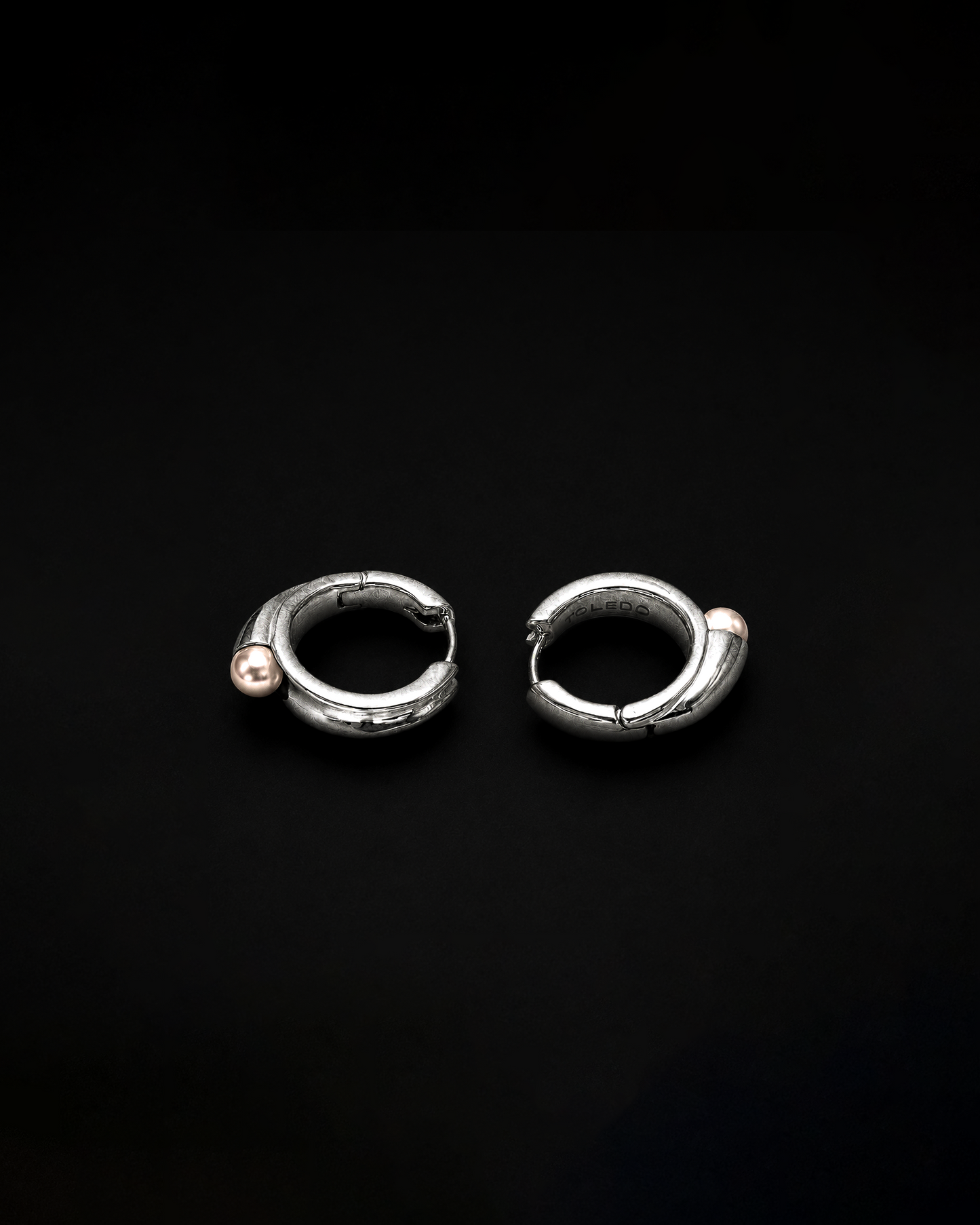 Comet Earring - Pearl