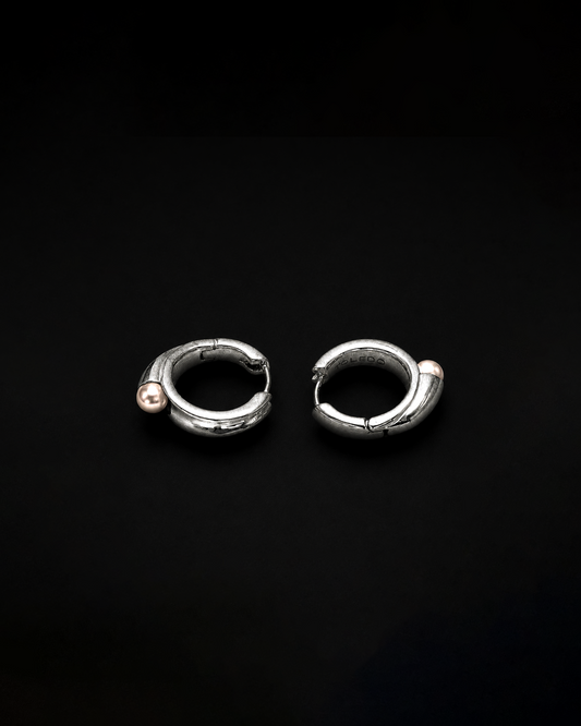 Comet Earring - Pearl