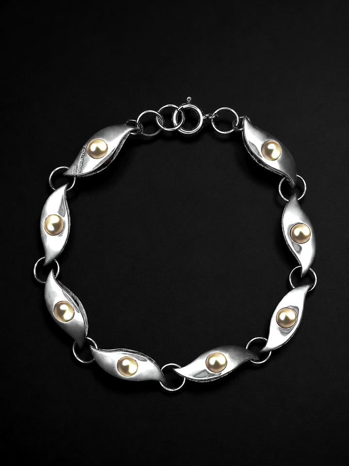 Sneaky Link Bracelet - Pearl